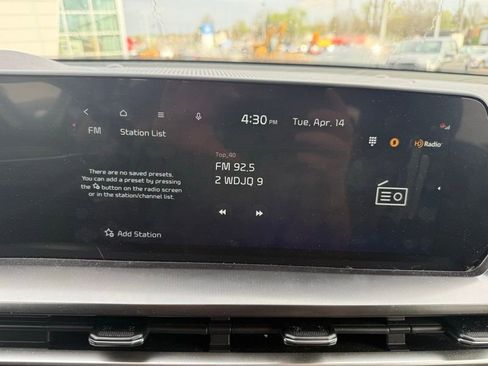 Certified 2023 Kia Telluride LX image 11