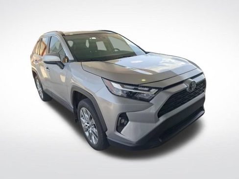 Used 2022 Toyota RAV4 XLE Premium FWD image 1