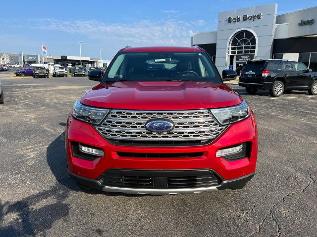 Used 2022 Ford Explorer Limited w/ Equipment Group 301A AWD/4WD image 2