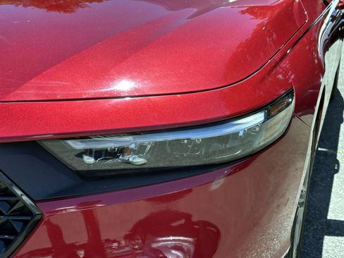 Used 2023 Honda Accord EX image 8