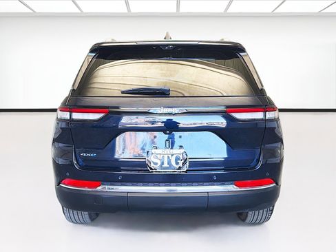 Used 2023 Jeep Grand Cherokee 4WD 4xe w/ Luxury Tech Group II image 5