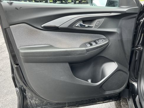 Used 2023 Chevrolet TrailBlazer LT image 16