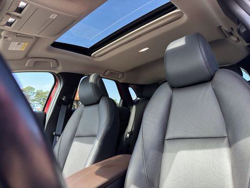 Used 2022 MAZDA CX-30 AWD 2.5 S w/ Premium Package image 21