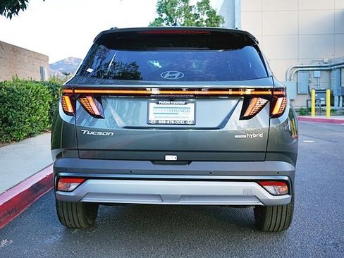 New 2026 Hyundai Tucson Limited image 10