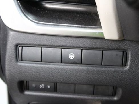 Used 2022 Nissan Rogue SV AWD/4WD image 13