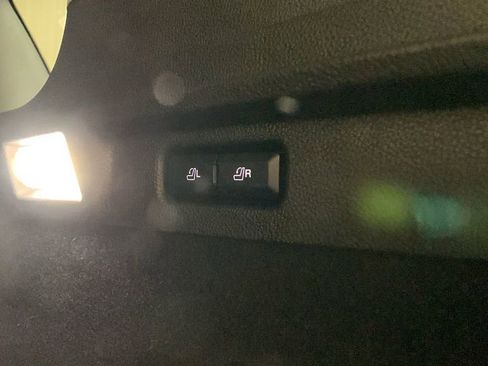 Used 2022 Lincoln Corsair AWD w/ Equipment Group 101A image 19