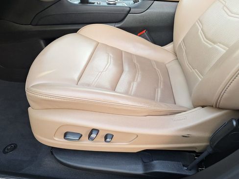 Certified 2024 Cadillac XT5 Premium Luxury w/ Platinum Package image 33