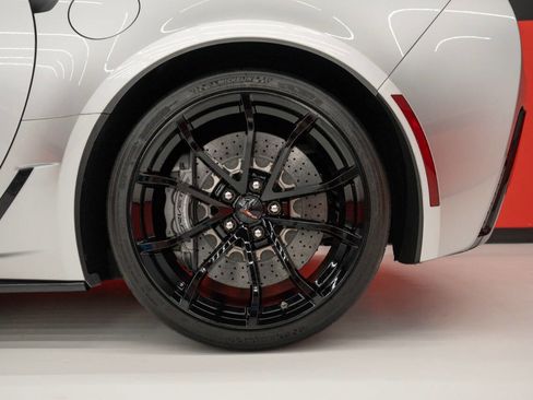 Used 2017 Chevrolet Corvette Grand Sport w/ Z07 Performance Package RWD image 58