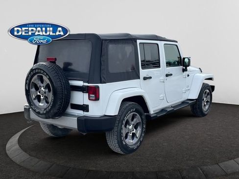 Used 2018 Jeep Wrangler Unlimited Sahara image 7