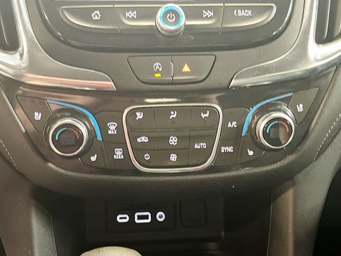 Used 2024 Chevrolet Equinox Premier AWD/4WD image 15
