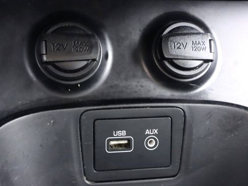 Used 2018 Hyundai Santa Fe Sport image 24