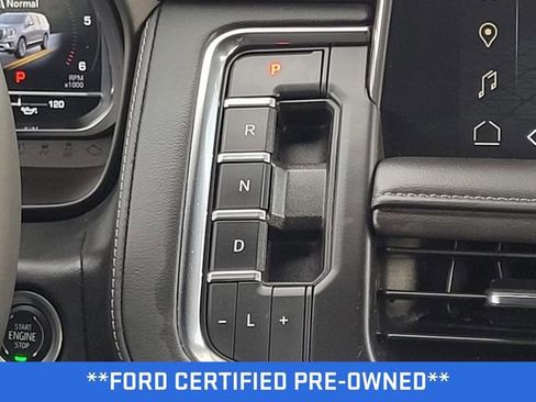 Used 2024 GMC Yukon XL SLE w/ Gmc Pro Safety Plus Package image 25