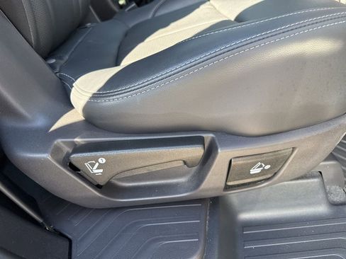 Used 2023 Subaru Ascent Touring image 21