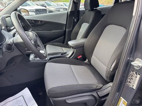 Used 2018 Hyundai Kona SE image 9