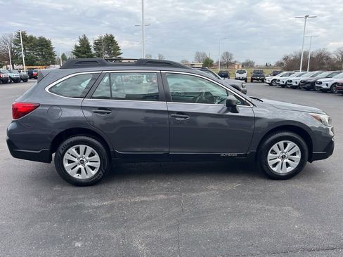 Used 2018 Subaru Outback 2.5i image 6