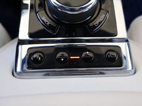 Certified 2023 Rolls-Royce Phantom Extended Wheelbase w/ Leather Finishing Pack RWD image 31