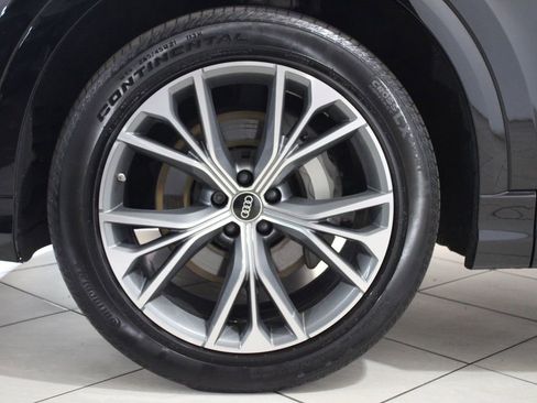 Used 2023 Audi Q8 Premium Plus image 15