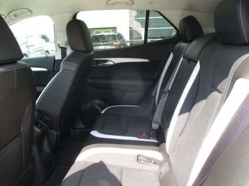 Used 2025 Buick Envision Sport Touring AWD/4WD image 35
