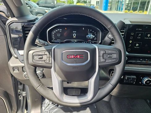 Used 2025 GMC Sierra 1500 SLT AWD/4WD image 25