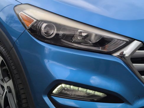 Used 2017 Hyundai Tucson Limited w/ Limited Ultimate Package 03 image 10