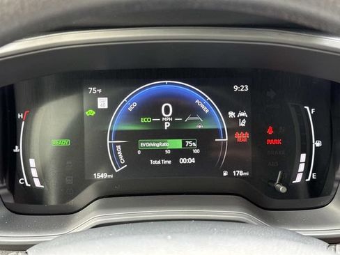 Used 2026 Toyota Corolla LE FWD image 27