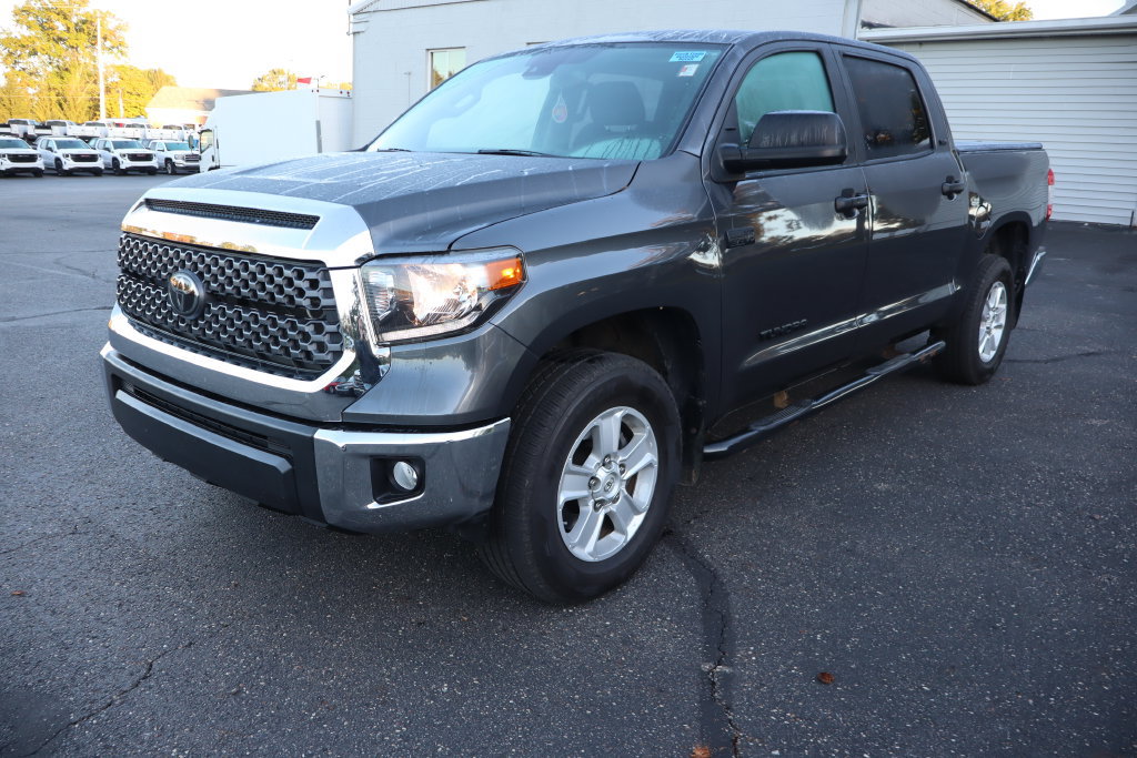 Used 2020 Toyota Tundra SR5 w/ SR5 Upgrade Package AWD/4WD image 2