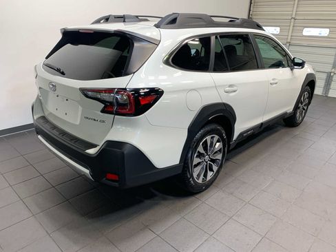 Used 2025 Subaru Outback Limited image 3