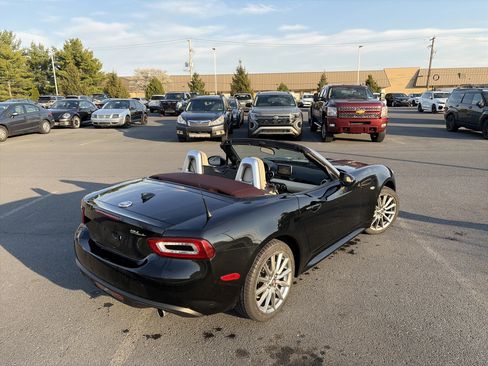 Used 2019 FIAT 124 Spider Lusso image 4