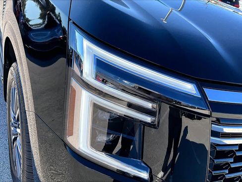 New 2026 Nissan Armada Platinum Reserve image 13