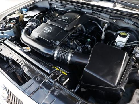 Used 2012 Nissan Frontier SL image 50