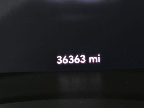 Used 2019 Dodge Charger SXT RWD image 28