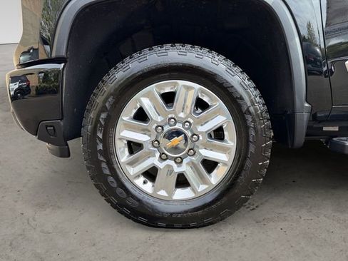 Certified 2025 Chevrolet Silverado 3500 High Country w/ High Country Premium Package AWD/4WD image 4