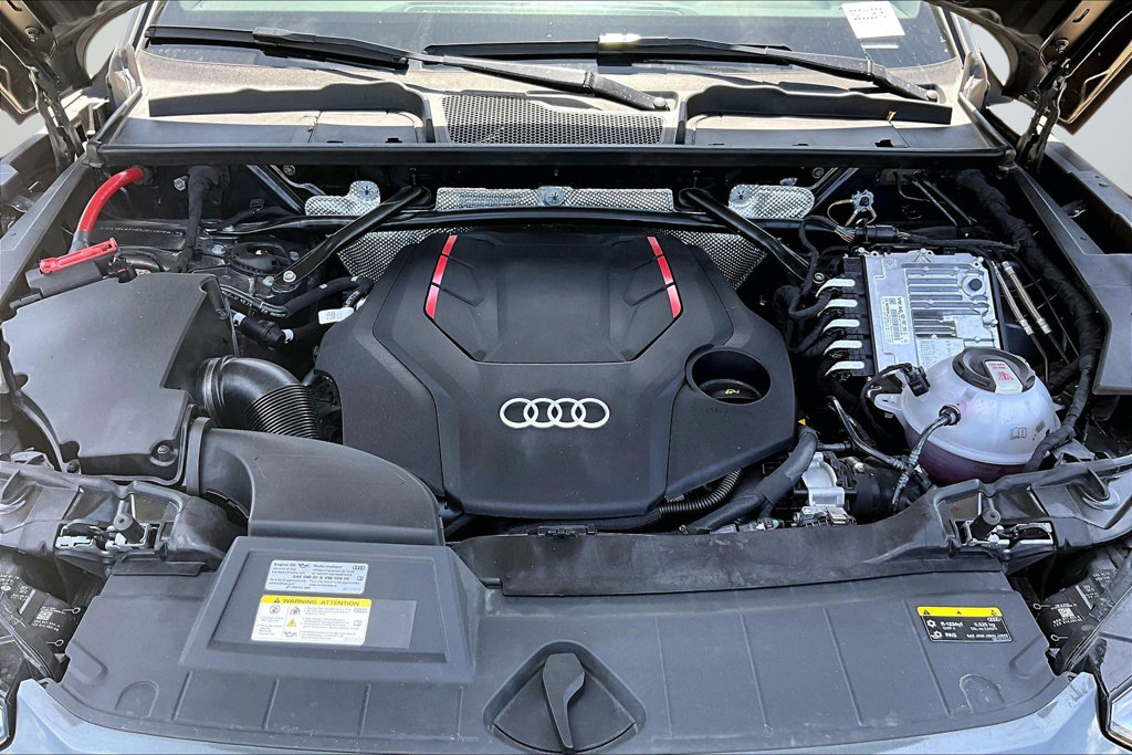 Used 2025 Audi SQ5 Premium Plus AWD/4WD image 22