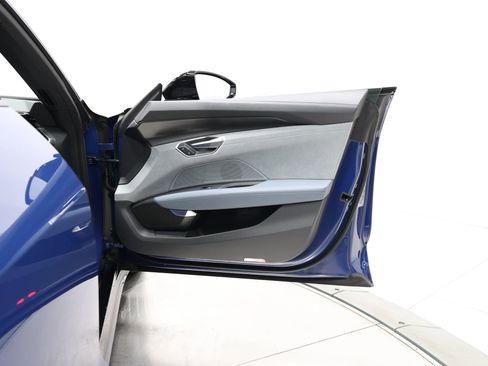 Used 2024 Audi e-tron GT Premium Plus w/ Performance Package image 67