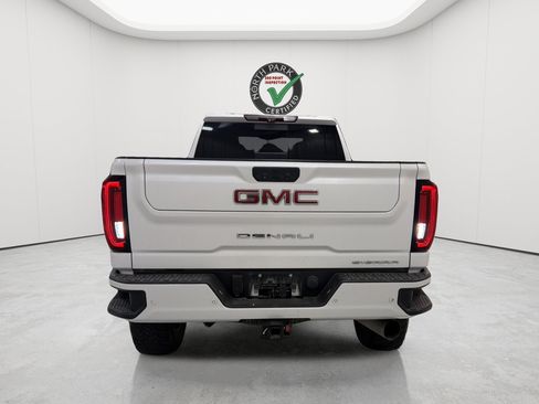 Used 2020 GMC Sierra 2500 Denali w/ Technology Package AWD/4WD image 4