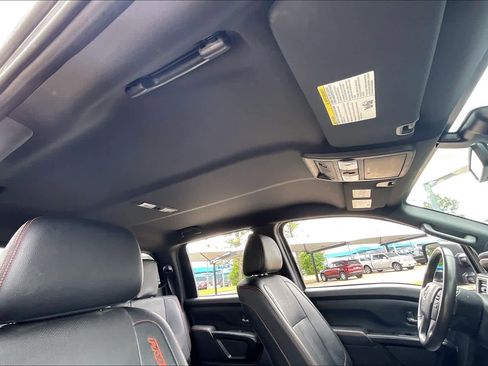 Used 2023 Nissan Titan PRO-4X w/ Pro-4x Convenience Package AWD/4WD image 14