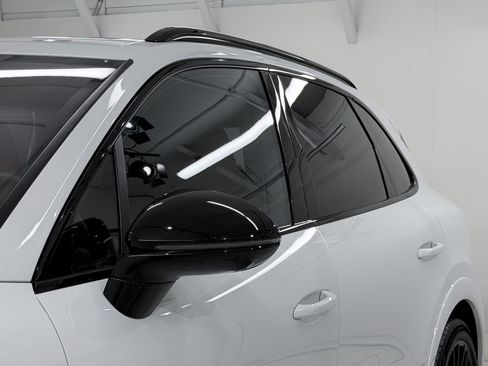 Certified 2023 Porsche Cayenne GTS AWD/4WD image 20