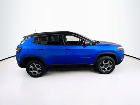Used 2022 Jeep Compass Trailhawk w/ Trailhawk Elite Group AWD/4WD image 4