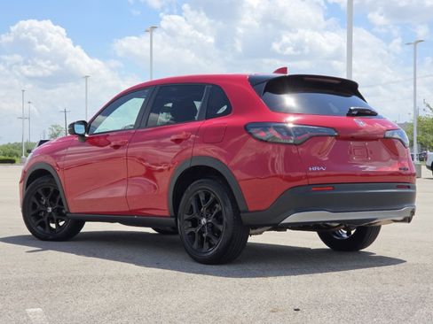 Used 2023 Honda HR-V Sport image 17