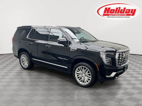 Certified 2025 GMC Yukon Denali w/ Sun & Power Step Package AWD/4WD image 1