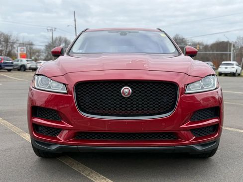Used 2019 Jaguar F-PACE Premium image 8