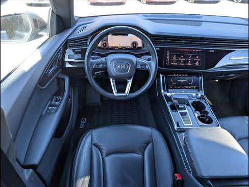 Used 2019 Audi Q8 Premium w/ Convenience Package image 9