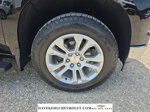 Used 2025 Chevrolet Silverado 1500 LTZ w/ LTZ Premium Package AWD/4WD image 45