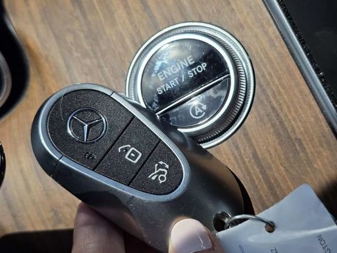 Used 2024 Mercedes-Benz C 300 Sedan image 20