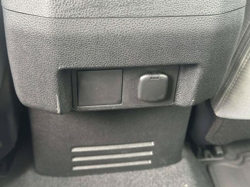 Used 2026 Toyota Tacoma SR5 AWD/4WD image 13