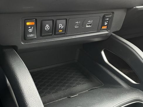 Used 2022 Nissan Frontier SV image 20