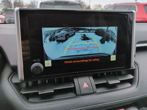 Used 2024 Toyota RAV4 XLE image 19