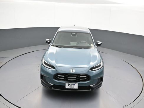 Certified 2025 Honda HR-V Sport image 33