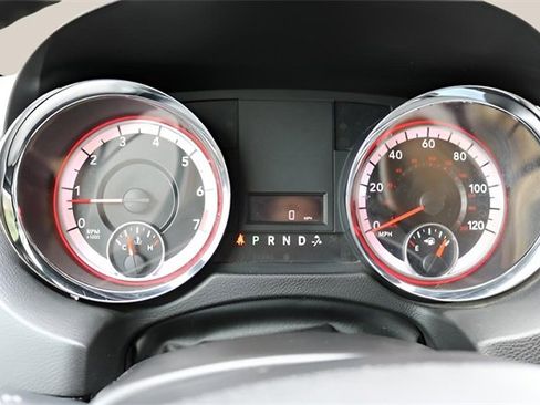 Used 2019 Dodge Grand Caravan SXT image 23