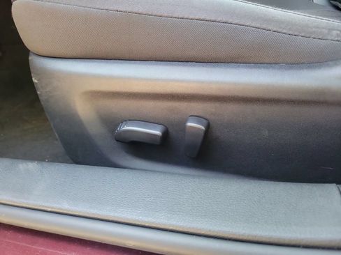 Used 2025 Nissan Altima 2.5 SV FWD image 16